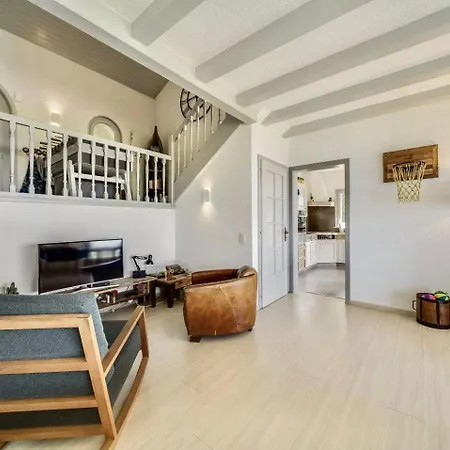 Sunset House With Gorgeous View Of The * モントルー